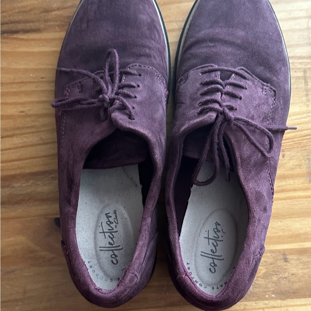 Clarks collection Sharon Noel burgundy suede lace up shoes size 8.5